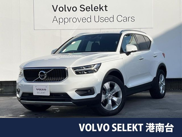 XC40 B4 AWD モメンタム 4WD 