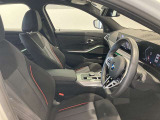 点検整備時に交換が必要な項目(BMW認定指定交換指定部品など)に関しましては、すべて新品の純正部品を使用させていただきます。※点検項目にはBMWコンピューター診断も含まれます。