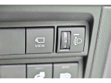 バックガイドモニターで、後方を確認しながら安心して駐車することができます。運転初心者も熟練者も必須の機能ですよ!