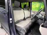 運転席シート廻りは使用感も少なく、良好な状態となっています。丁寧に使われていたことがよくわかりますね。