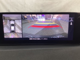 狭い場所での駐車やすれ違いなどでより的確な運転操作に役立つ360&deg;ビューモニターが装備されています。