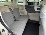 ご納車時には納車点検実施いたします。指定交換部品(エンジンオイル、オイルエレメント、ワイパーゴム等)新品交換致します。その他必要交換部品は点検時交換致します。