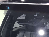 【衝突被害軽減ブレーキ】前方の車両や横断する歩行者などを検知した時、衝突回避や被害軽減をサポートします。