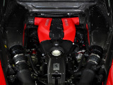 3.9L V8ツインターボエンジンをミッドシップに搭載し、720cvの力強いパワーを発生します。