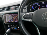 設定したスピードを上限に自動で加減速をし、一定の車間距離を保つ事で長距離運転の疲労を軽減する【ACC】が装備。