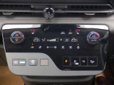 運転席/助手席シ-トヒ-タ-・ハンドルヒーター装備!真冬でもポカポカで暖かい機能です♪