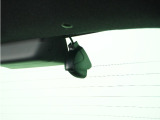 ◆リアにもドライブレコーダーを装備しております◆映像・音声などを記録する自動車用の装置です。もしもの事故の際の記録はもちろん、旅行の際の思い出としてドライブの映像を楽しむことができます。