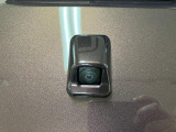 バックが苦手な方でも、カメラ映像にて後方確認が出来て車庫入れも安心ですよ!!!