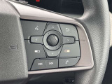 ハンドルにスイッチが付いており、音量やチャンネルを変えることができたり、ハンズフリー通話の応答もお手元で出来ちゃいます♪
