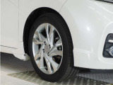 認定中古車では、厳しいHonda認定基準をクリアした厳選されたHonda認定中古車のみ、取り扱っております。「ご購入前の安心」「納車後の信頼」を車両と一緒に提供しております。