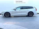 購入後は全国のVOLVO正規ディーラーにてアフターサービスをお受けいただけます。定期点検サービス、延長保証などの有料サービスも手厚くご用意しておりますので、ご不安事はお気軽にご相談下さい。