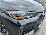 また、BMW正規認定中古車は、エマージェンシーサービスが自動付帯。24時間365日、皆様のカーライフをサポート致します。確かな安心のうえで、「駆けぬける歓び」をご堪能ください。