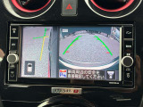 狭い道でのすれ違い、左側のガードレールや側溝が見えないと不安になりませんか?アラウンドビューモニターならバックカメラに加え、発進時に前方や周囲の確認、すれ違い時の助手席側下方の確認も出来て安心です♪
