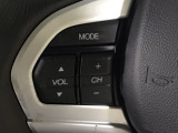 ステアリングリモコンは、運転中でも簡単に音量調整やチャンネル変更もできます!わき見運転防止にもつながるので安心です♪