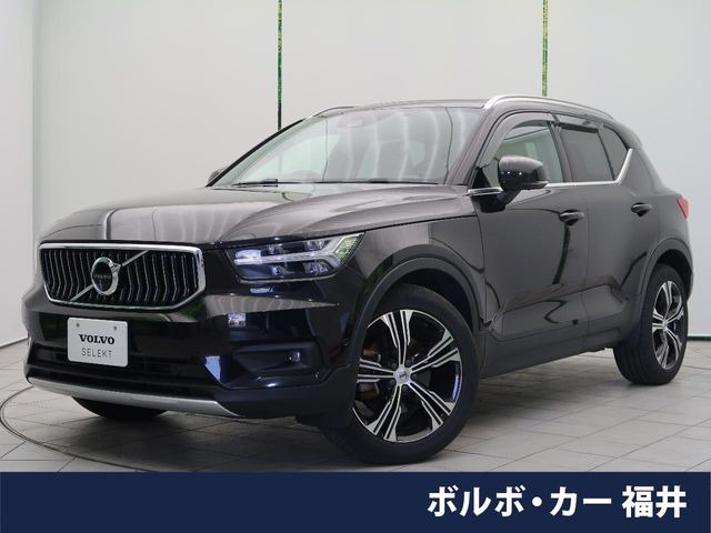 XC40 B4 AWD インスクリプション 4WD