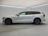 全国のVOLVOからお取り寄せが可能※!遠方の店舗に展示してあるクルマが気になる場合も、最寄りの店舗でご購入ただくことが可能です!是非私たちに要望をお聞かせください!※別途費用