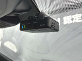 万が一の瞬間も、純正ドラレコで安心。事故やトラブル、あおり運転の記録をしっかり残してくれるから、後の手続きもスムーズに。ナビ画面に映像表示が出来るので、その場で状況確認も出来て便利です♪
