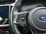 ボリューム操作など運転中に目線をそらさずにステアリングリモコンで操作できます☆