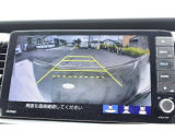 バックカメラが装備されており、後方の安全確認はもちろんのこと狭い場所での駐車や雨の日・夜間など視界の悪いコンディションでのストレスの軽減にもなります!