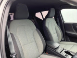 VOLVOのシートは人間工学に基づいた設計となっており長時間の運転でも疲れにくいと定評があります。