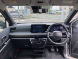 軽とは思えない機能性と上質感を兼ね備えたコックピット