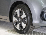 認定中古車では、厳しいHonda認定基準をクリアした厳選されたHonda認定中古車のみ、取り扱っております。「ご購入前の安心」「納車後の信頼」を車両と一緒に提供しております。