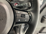 クルーズコントロールを装備しています。高速道路などで一定の速度で走ってくれるので運転が楽ですよ!速度を設定できますので、スピードの出しすぎにも注意できます。