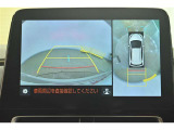 バックガイドモニターで、後方を確認しながら安心して駐車することができます。運転初心者も熟練者も必須の機能ですよ!