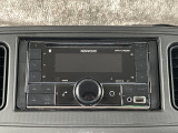 USB/AUXジャック付きラジオチューナーを装備
