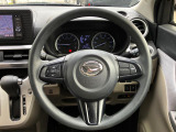 ★純正ウレタンハンドルです!取り回しの効きやすいステアリングは操作しやすい設計です。