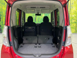 普段のお買い物や通勤、送迎等に十分な荷室スペースを確保しております。セカンドシートを倒すと、大きな荷物の積載も可能です♪