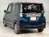 当店ではauも取り扱っております。お車と一緒にau携帯の機種変更も可能です♪また、自動車保険も取り扱っております。車の支払いと自動車保険の支払いをまとめてお支払い可能なプランもあります♪