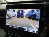 リアカメラのお写真です。駐車が苦手な方でもラクに駐車が行えますね。