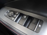 全席パワーウィンドウスイッチ★運転席はワンタッチで開閉可能です♪