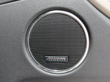 MERIDIANは英国のプレミアムオーディオブランドです。重低音から高音域までしっかりと再現でき、コンサートのような臨場感溢れる音響空間を実現します。どうぞ店頭にてご体感ください。