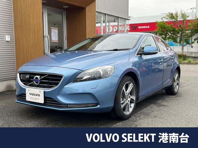 ボルボ V40 