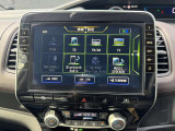 日産純正ナビゲーション付☆Bluetooth機能やフルセグTV、ブルーレイ・DVD再生機能も搭載しています☆