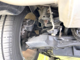 お車を安心してお乗りいただく為には、足回りの定期点検が欠かせません。サービスサポート(有償保証)では無料点検もご提供しており、安心のカーライフをお過ごしいただけるサポート体制が整っています。