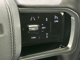 ◆アダプティブクルーズコントロール『ミリ波レーダー+ステレオカメラにより前方車輌を認識し、高速道路などの自動車専用道路では追従機能付きのクルーズコントロールをご利用になれます。』