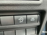 ガソリンを節約するのがアイドリングストップ。普段通りの運転で状況に応じてクルマ自身が判断してアイドリングストップし、エコドライブを行って経済的な走行を実現します