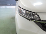 LEDヘッドライトは、点灯の瞬間から光量を発揮し、突然暗くなるトンネルなどでの安定感を高めます。