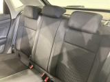 シートは適度な硬さによって長時間の運転でも疲れにくいと定評があります。国産車とは全く違った座り心地ですが、長年培われた欧州の椅子文化をご体感ください。無段階調整式パワーシート 正しい乗車姿勢によって