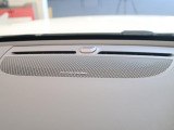 【harman kardon】ハーマンカードンのHi-Fiスペシャリストと共に、モデル別に開発・設計された専用チューニングが臨場感溢れる音響空間を実現しています。