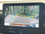 【バックカメラ】駐車時に後方がリアルタイム映像で確認できます。大型商業施設や立体駐車場での駐車時や、夜間のバック時に大活躍!運転スキルに関わらず、今や必須となった装備のひとつです!