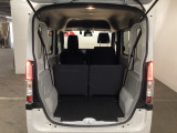 開口部が広くて低いから、重い荷物もスムーズに。毎日の暮らしに寄り添う使い心地を形にしました。荷物を載せるたび、その便利さを実感していただけるはずです。