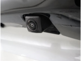 バックカメラが付いているので後方確認が非常にしやすいです。今や運転初心者も熟練者も必須装備!ついていて損はないですね♪