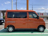 バックカメラが付いているので後方確認が非常にしやすいです。今や運転初心者も熟練者も必須装備!ついていて損はないですね♪