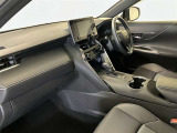 前方の見通しが良いすっきりした視界、誰でも扱いやすく運転できます。疲れにくく安心ドライブを更に快適なものにします!