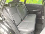 後部座席も気になるようなキズ・汚れやへたり等、大きなダメージはなく、良好な状態です。