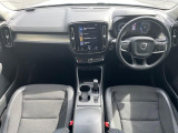 XC40 T4 モメンタム 